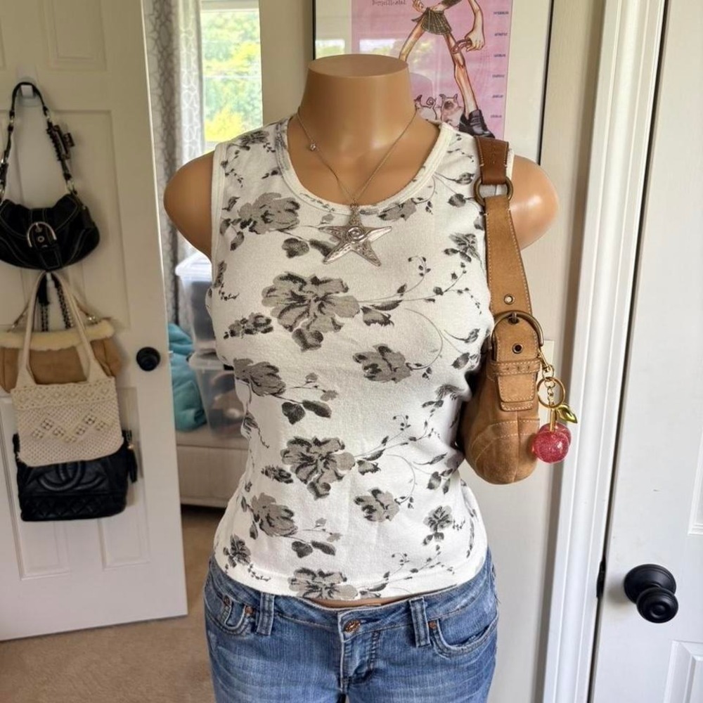 y2k 2000s white floral tank top fitted minimal aesthetic cami